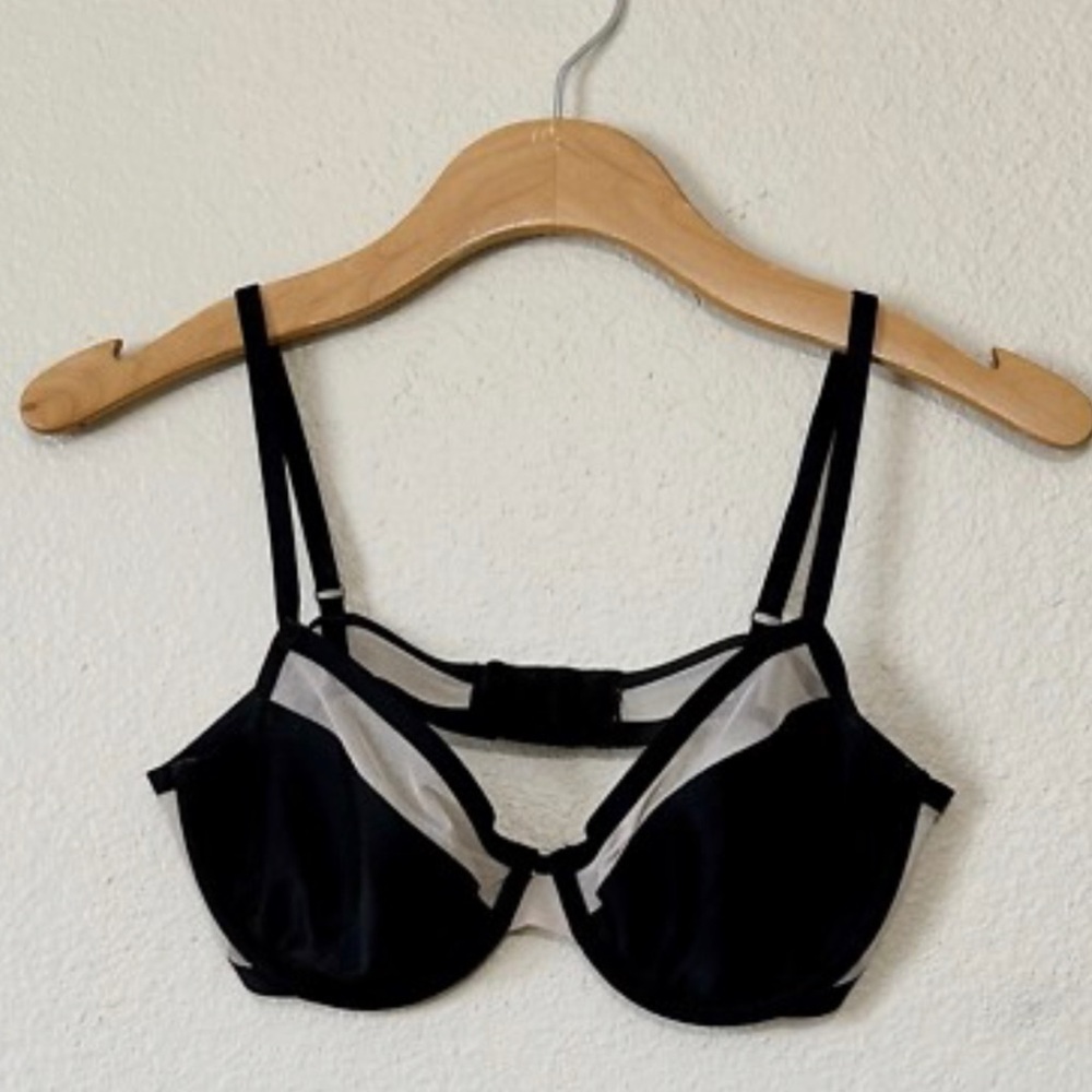 Victoria's Secret Black and Cream Strappy Underwire Bra